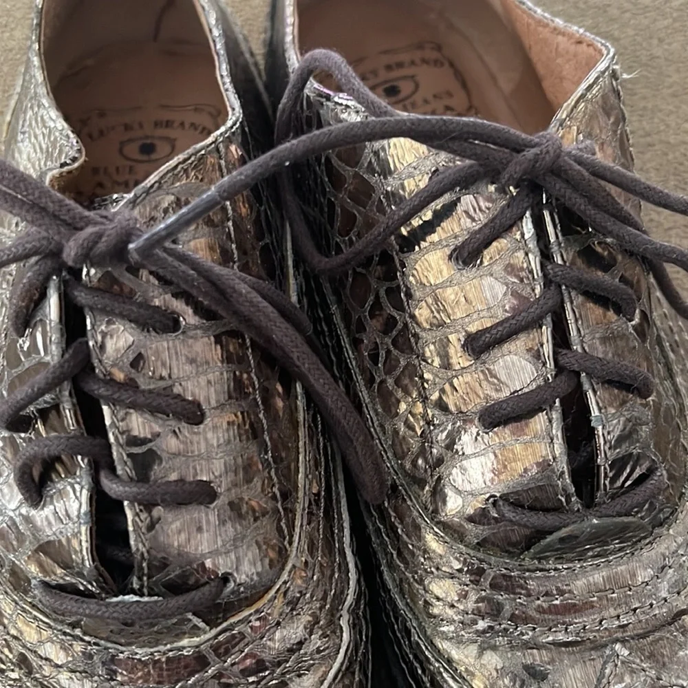Lucky Brand Blue Jeans America Size 6 Lace Up shoes
